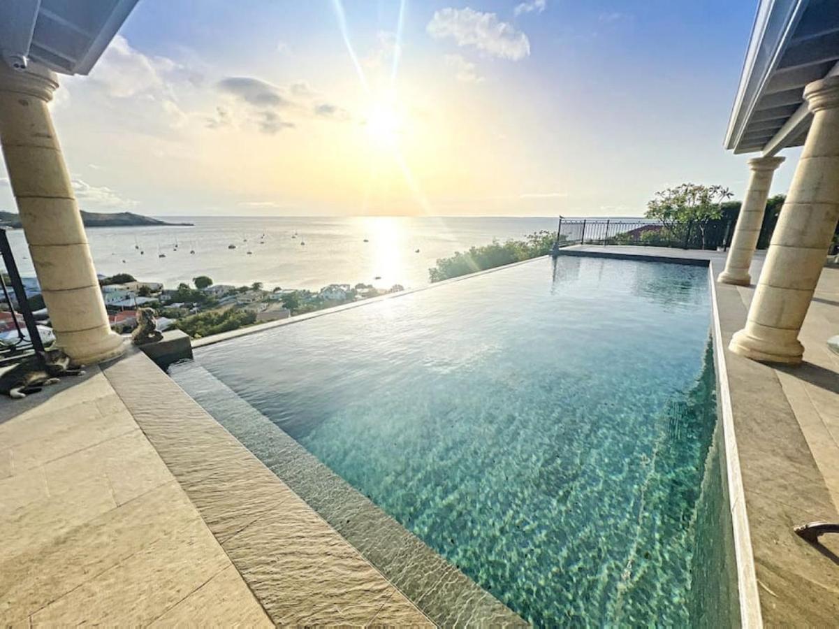 Blue Room In A Shared Villa Diamant With Communal Pool And Sea View Grand Case Bagian luar foto