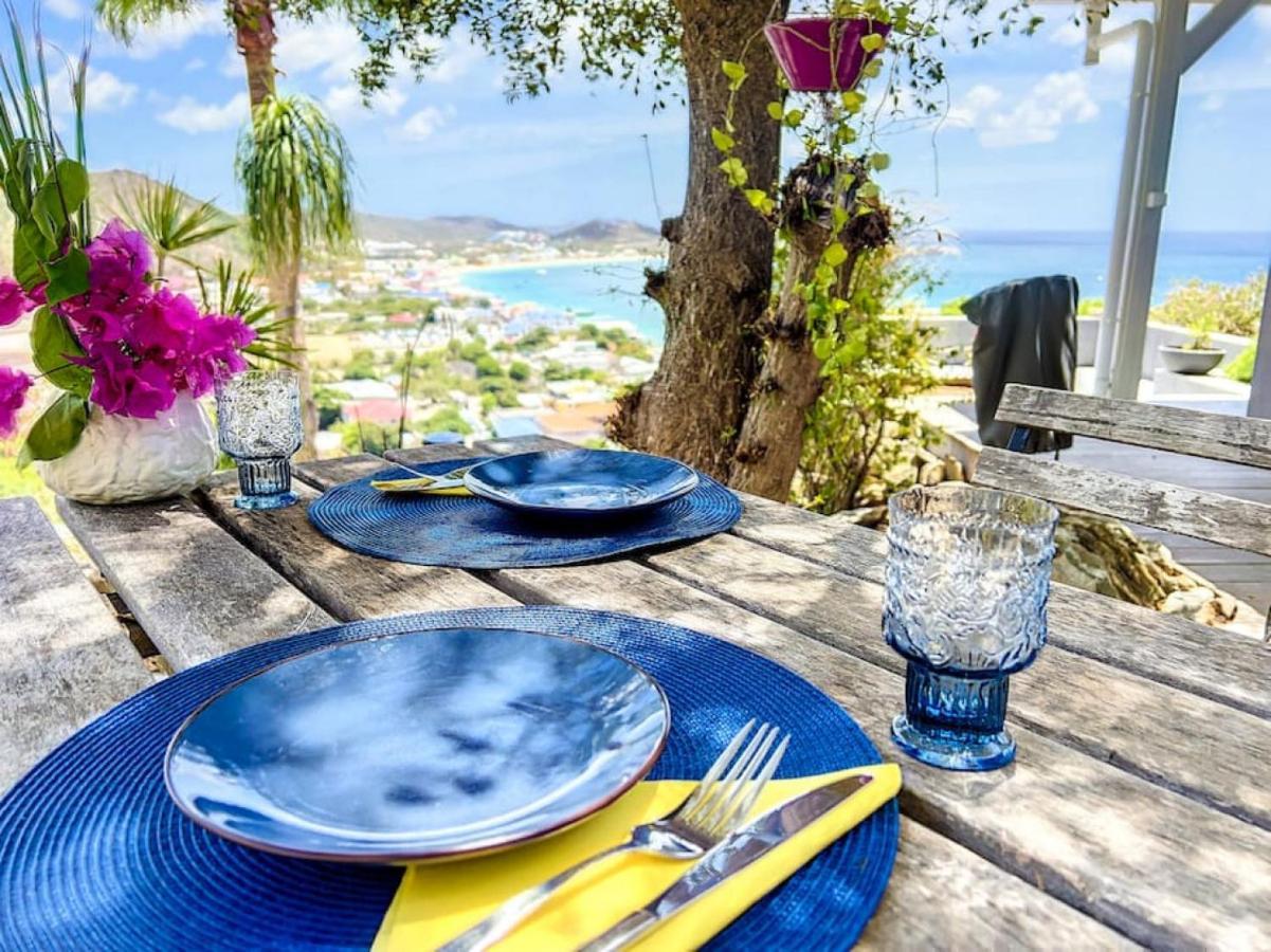 Blue Room In A Shared Villa Diamant With Communal Pool And Sea View Grand Case Bagian luar foto